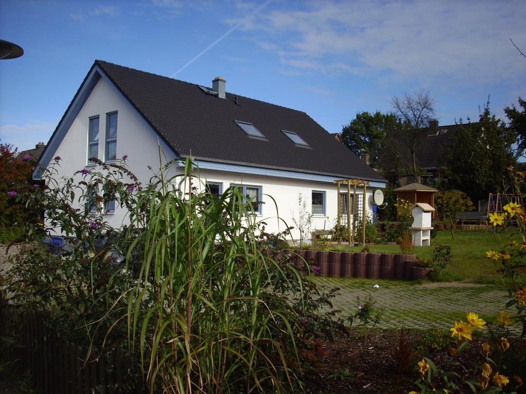 Ferienwohnung Familie Huebner Lübeck Exterior foto